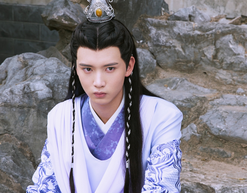 这本小说太霸道！力压《神医凰后》登榜首，还不惧《似锦》的压力_百科TA说