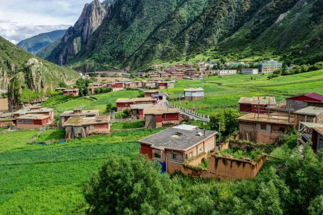 岗托村,位于西藏昌都市江达县岗托镇,2019年