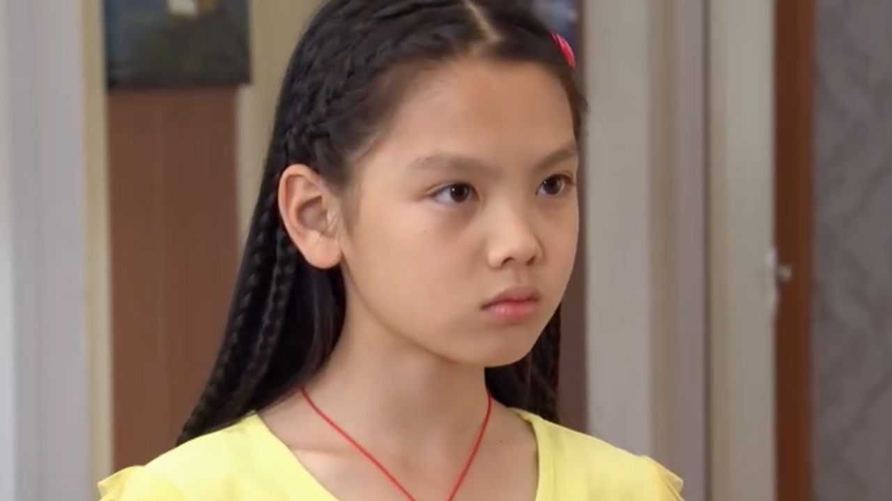 ">李晶晶,女,都市励志情感生活剧《夜市人生》中的角色,由吴甜甜扮演