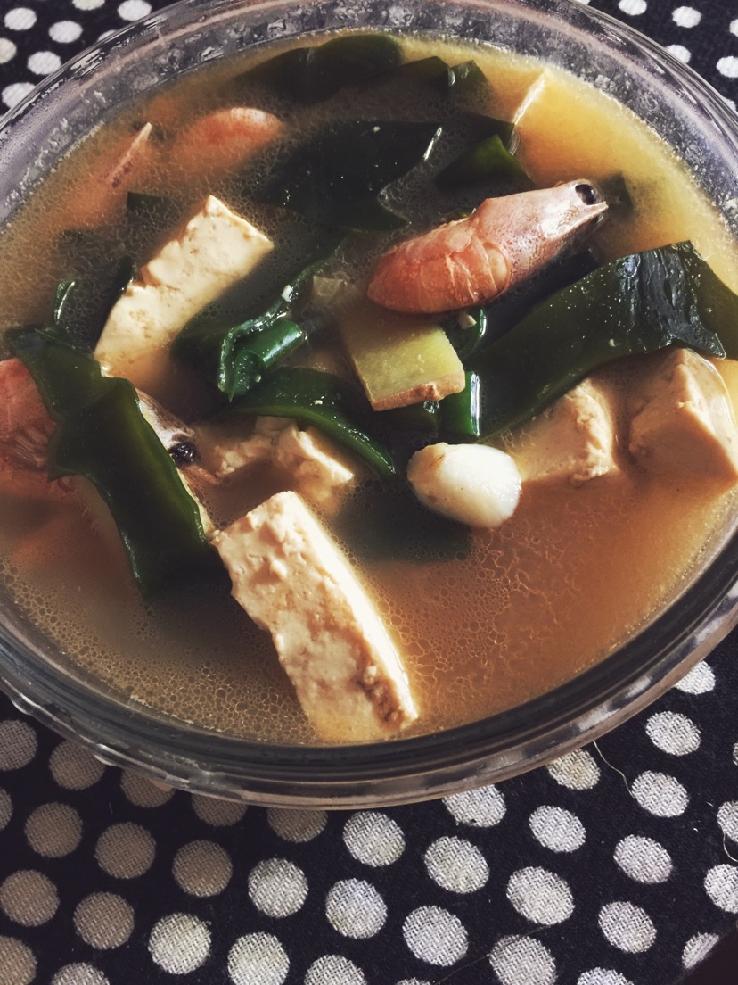 昆布豆腐海鲜味增汤