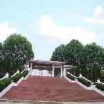  p>贵州省惠水县第二中学位于惠水县城的凤山之巅,是一所含初中的大型