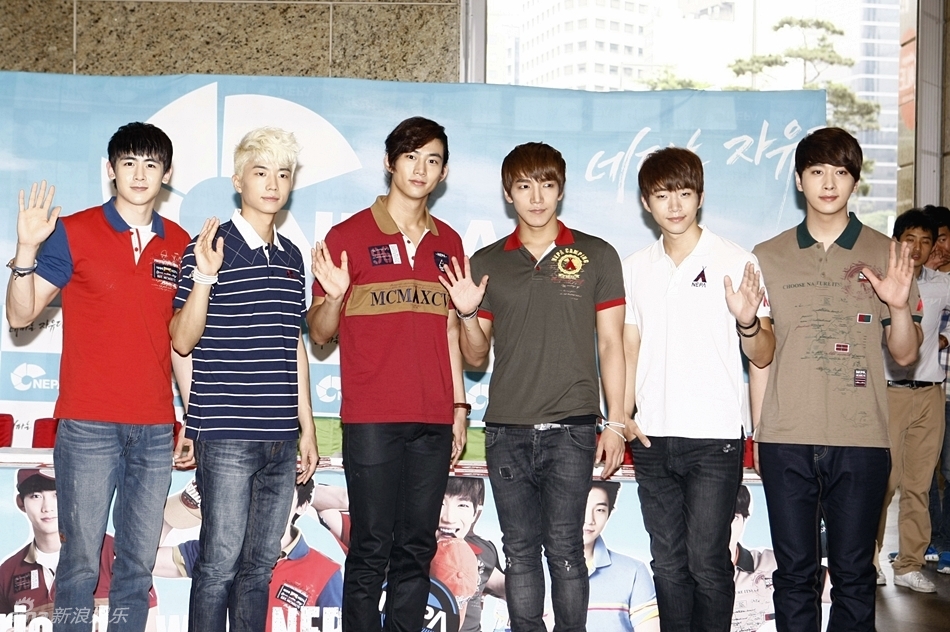 jyp entertainment /a>于2008年9月4日推出的男子组合,六名成员包括 a