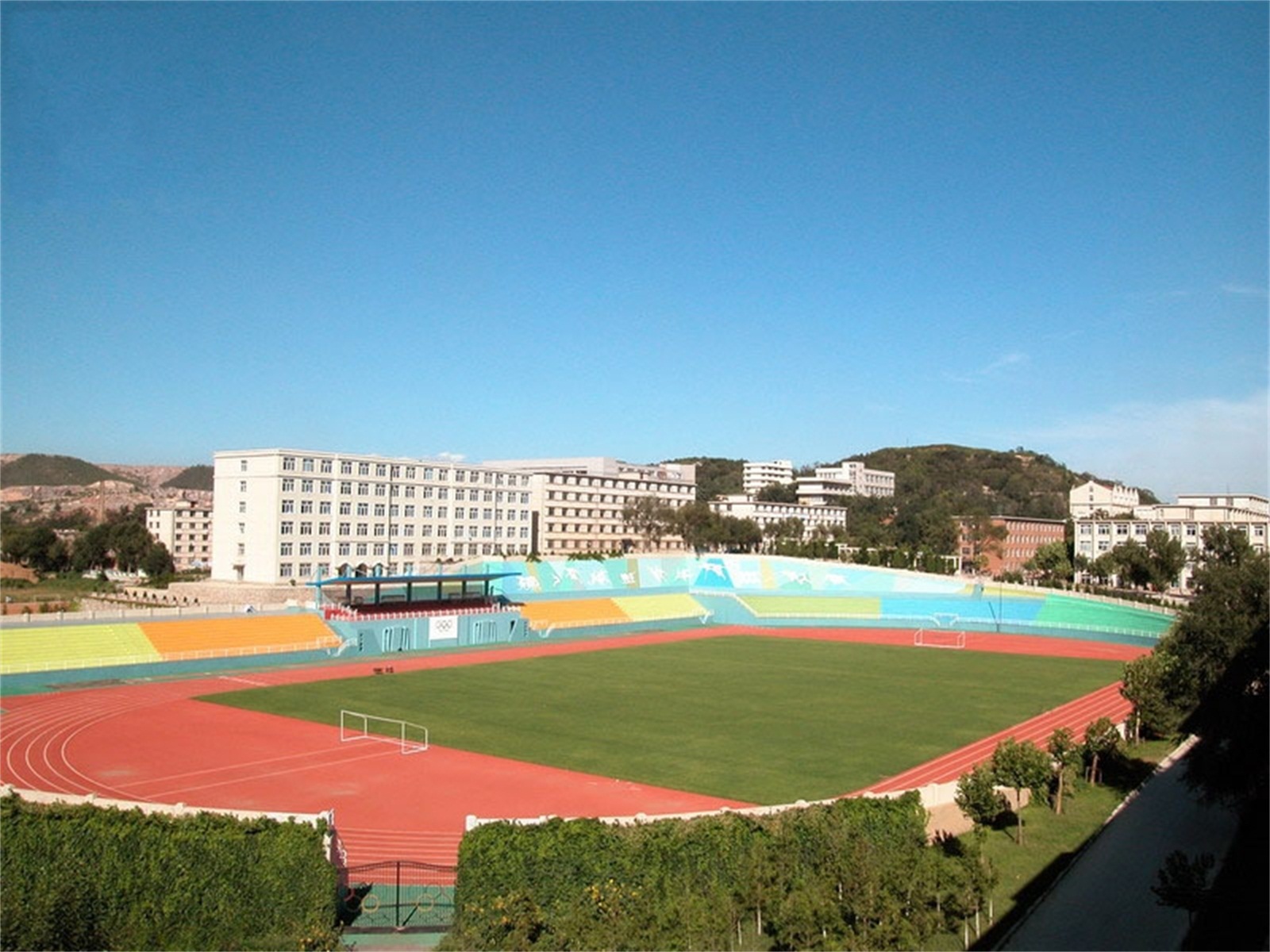 大连轻工业学院