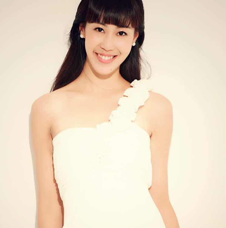  p>尔玛阿依(汉名张杨),羌族女歌手.