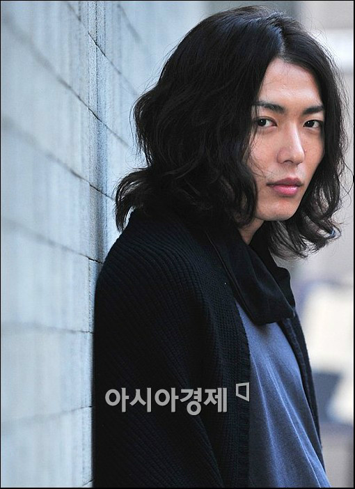  p>金材昱,1983年4月2日出生于韩国首尔,毕业于 a target="_blank"