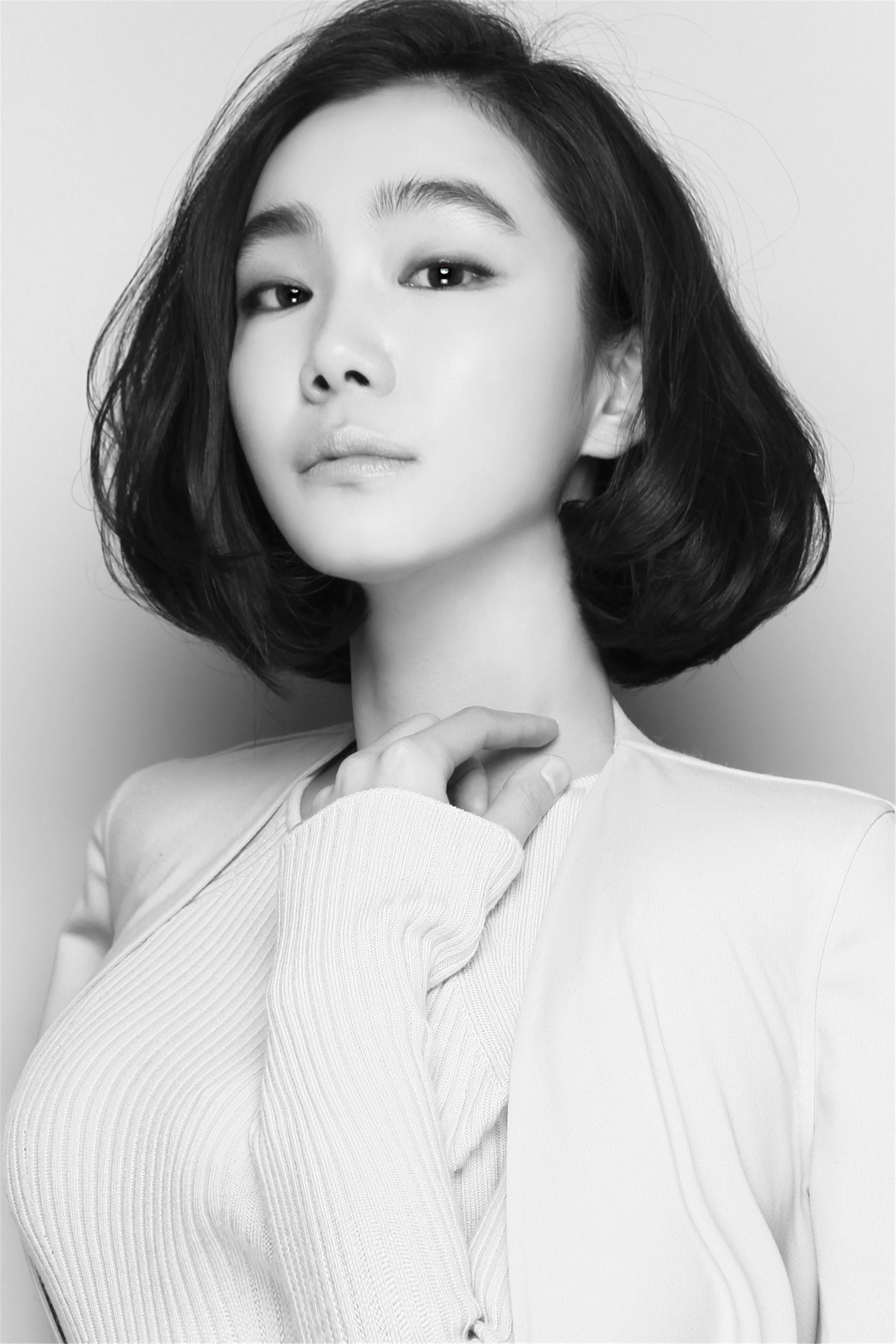  p data-id="gntropnaeh">杜娟,中国内地女演员,歌手,制片人,原二炮