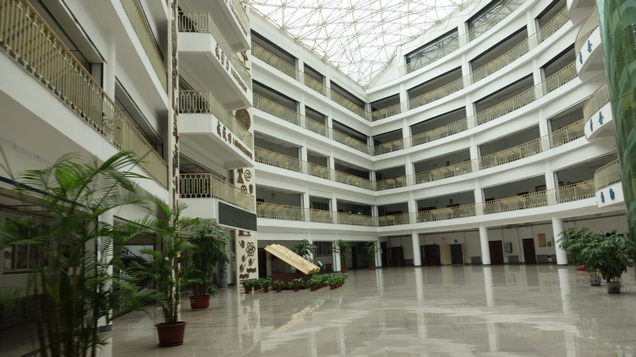 大连格致中学