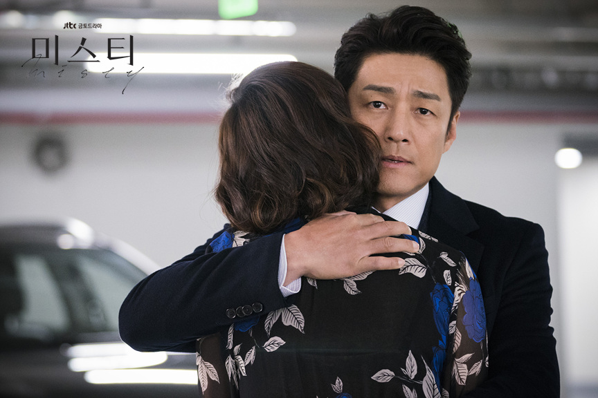  p>池珍熙,1971年6月24日出生于韩国首尔,韩国男演员,毕业于明知专业