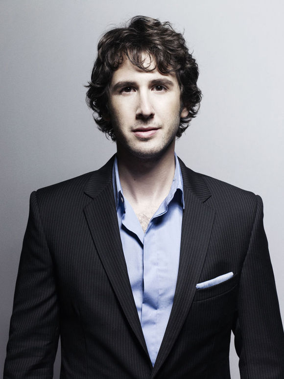  p>乔诗·葛洛班(josh groban),1981年2月27日出生于美国洛杉矶,美国