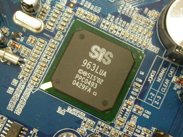  p>显示芯片:集成real256e图形处理芯片,图形芯片通过ultra-agp   ii