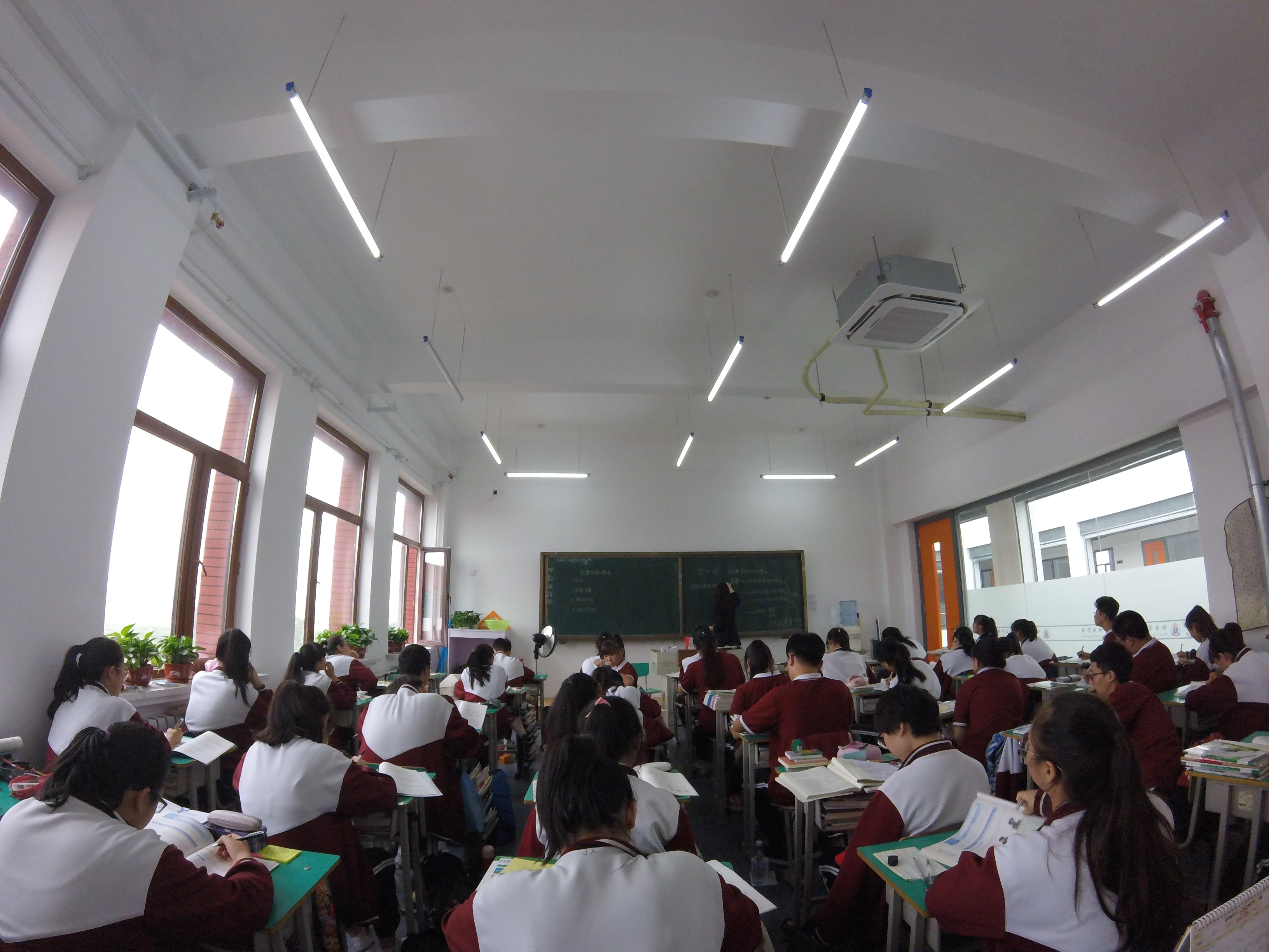 哈尔滨市剑桥第三中学校