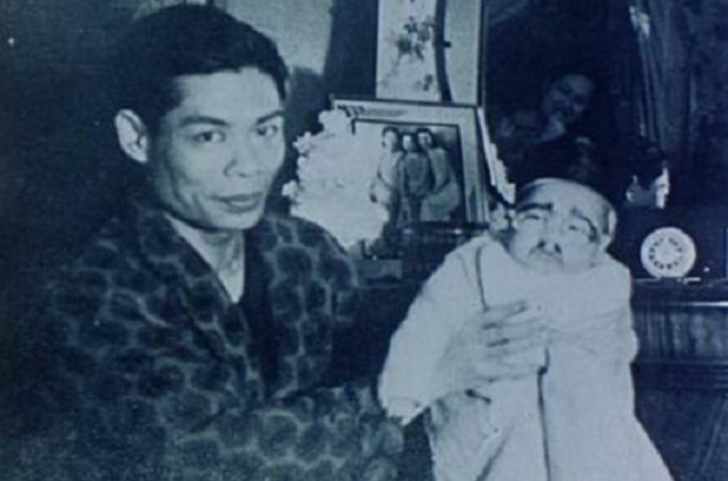 两个烟精扫长堤