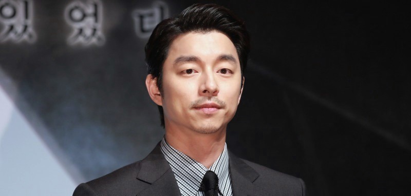 名朝鲜汉字孔地哲(         ),孔刘艺名是来自父母姓氏,曾被译为孔侑