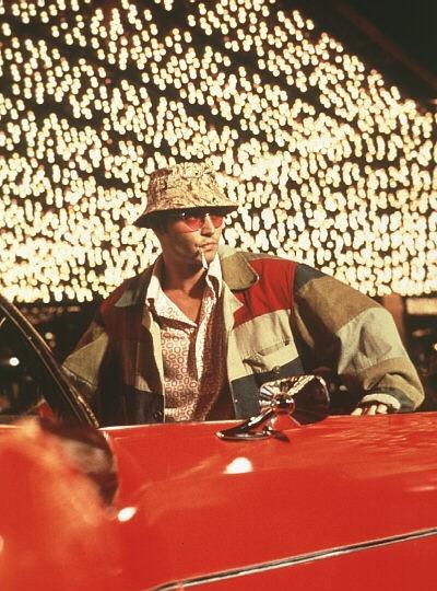 片,故事讲述了一个来自南太平洋萨摩亚群岛的年轻人和他的律师一起去