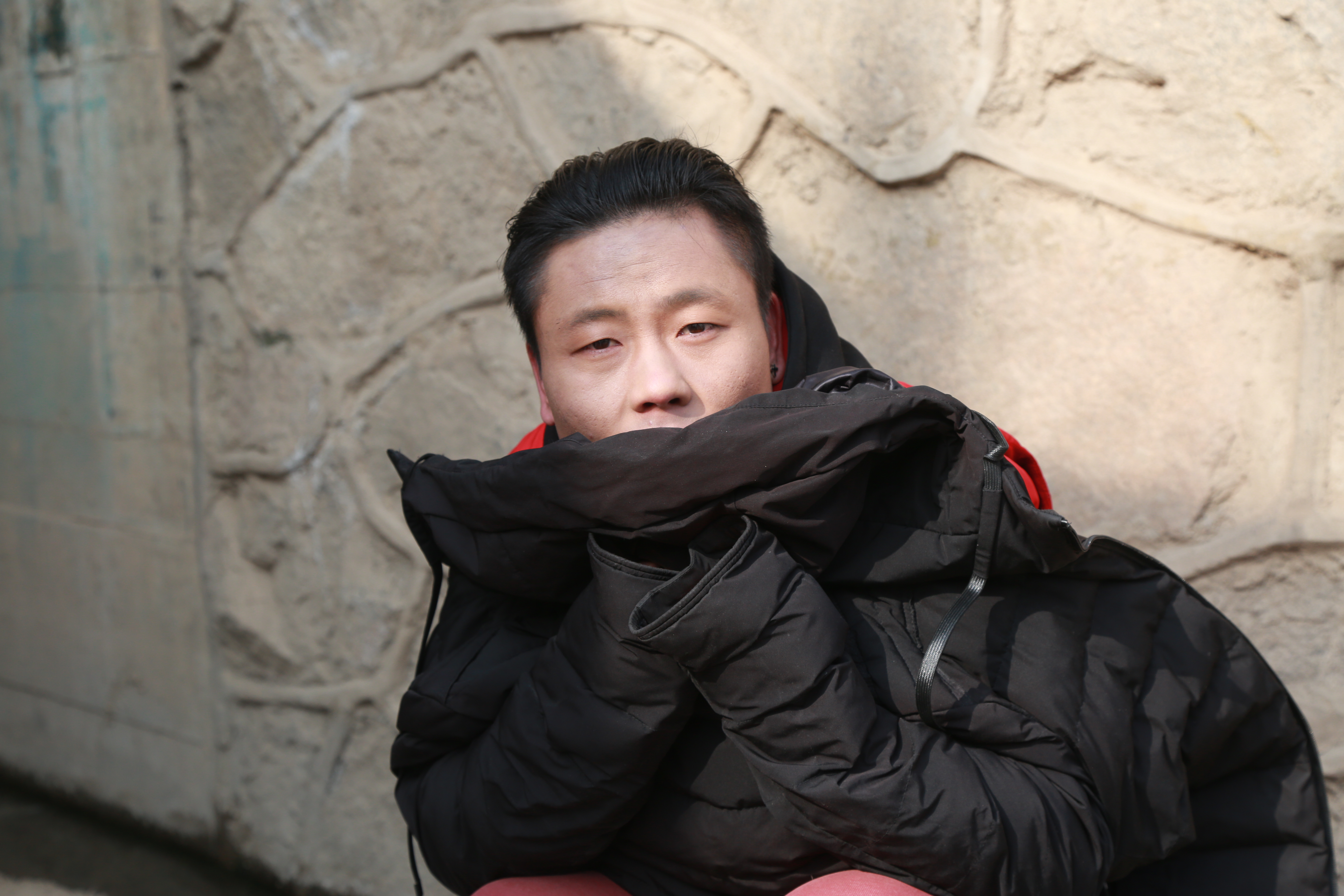  p>张永康,1990年1月15日出生于甘肃省平凉市,中国内地影视男演员