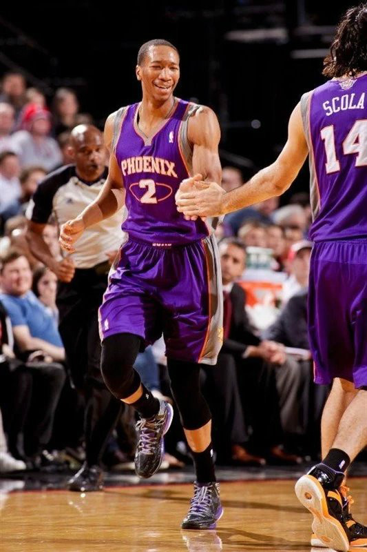  p>韦斯利·约翰逊(wesley johnson),1987年7月11日出生于 a target="