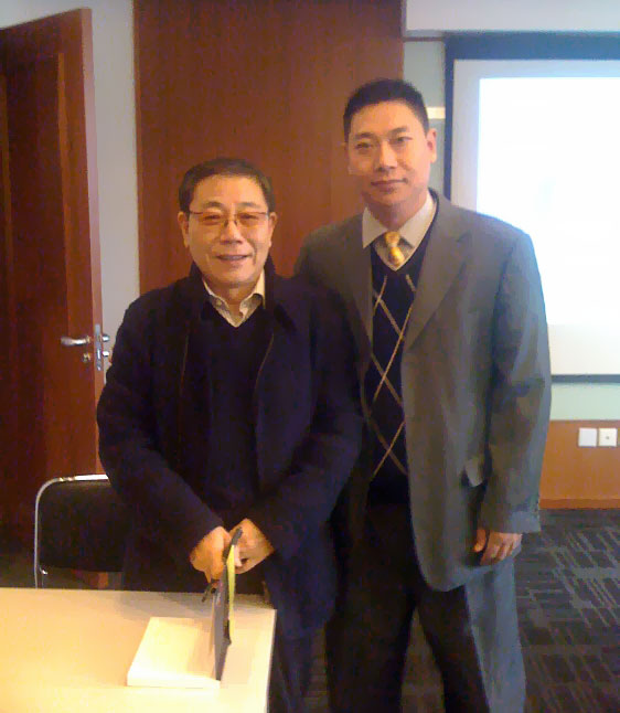  p>许云龙,原名许云翠,中国现当代诗坛最具活跃的青年 a target="