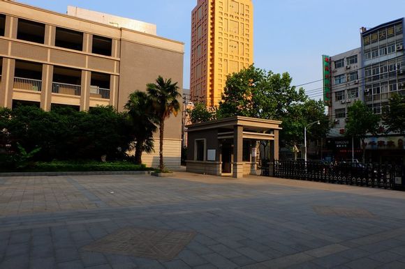 3 senior school),简称"南京三中",是一所具有百年悠久办学历史的 a