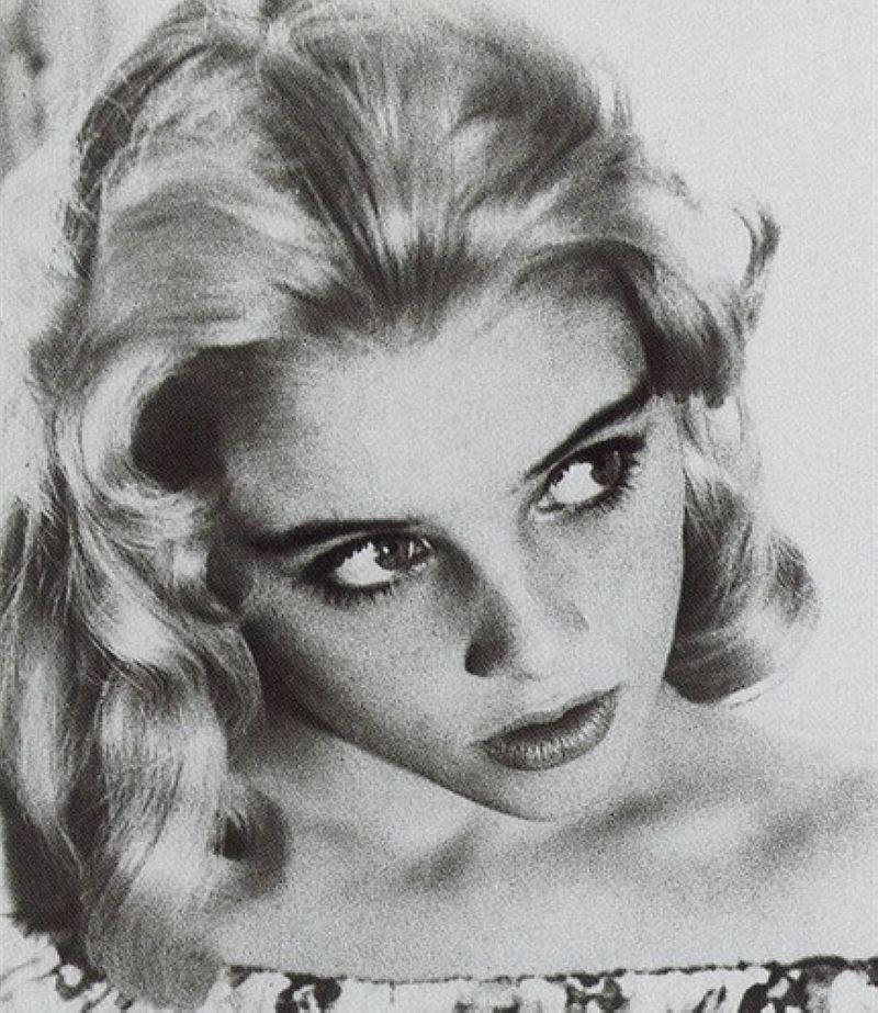 sue lyon