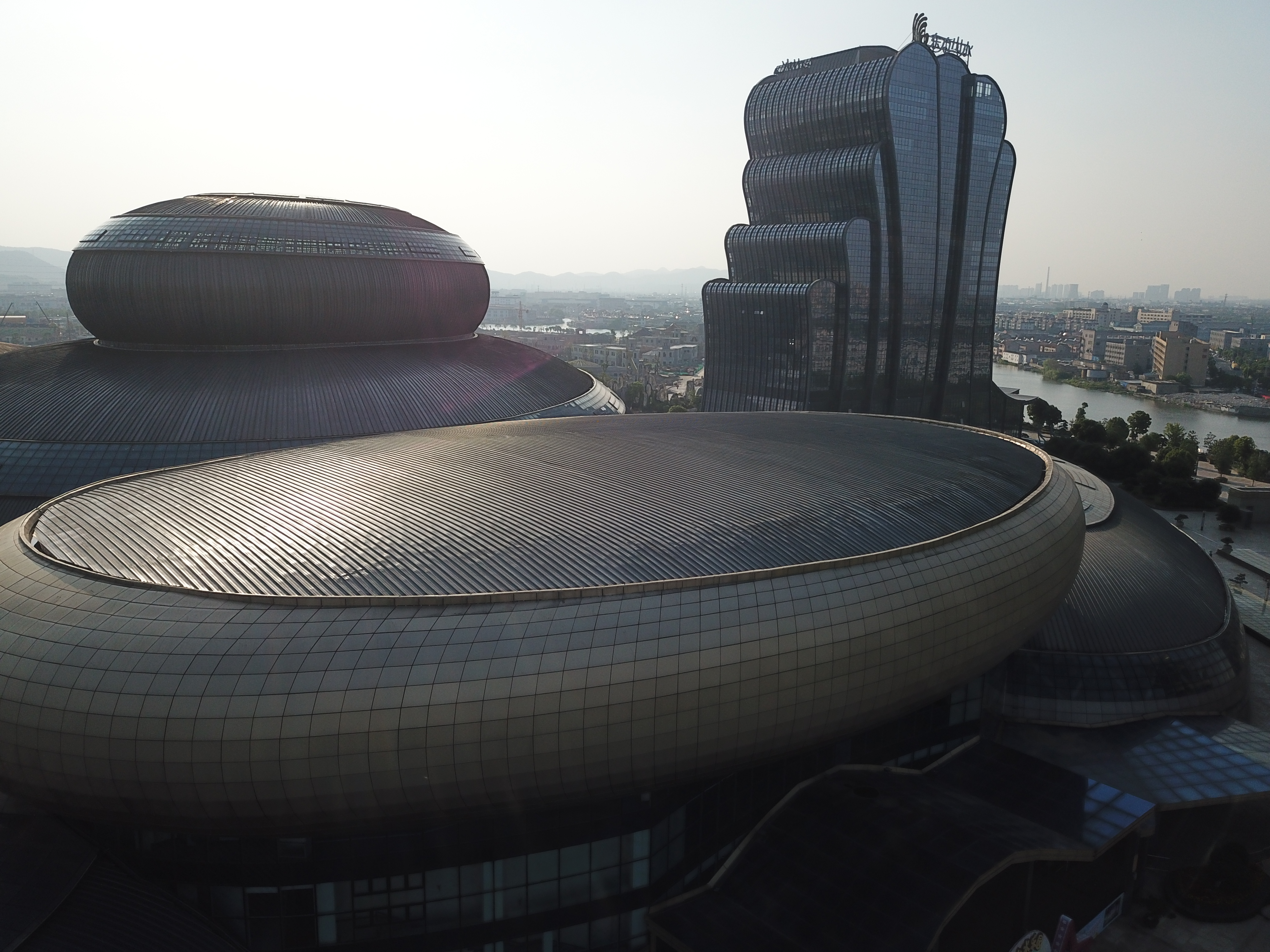  p>柯桥酷玩小镇位于绍兴市柯桥区柯岩街道,核心区域占地3.