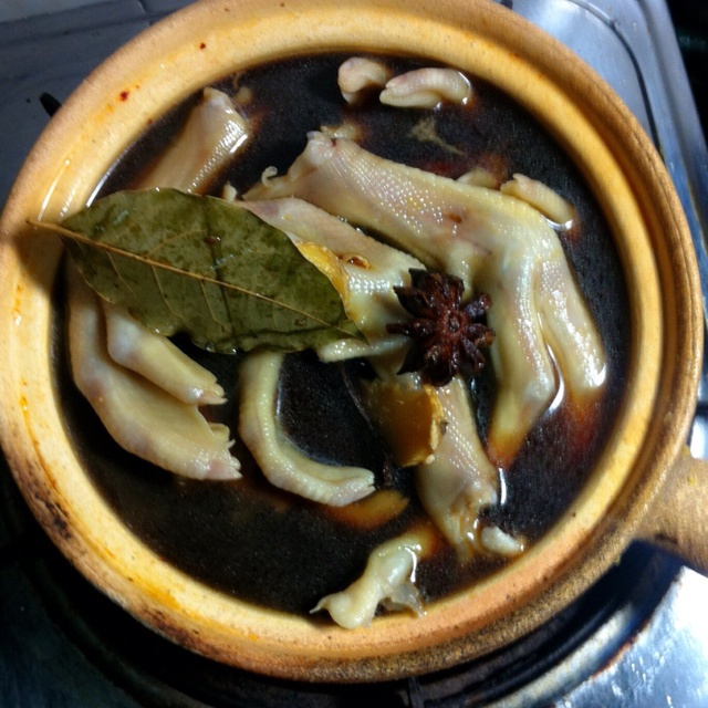 鸭脚煲