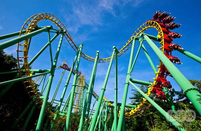  p>深圳欢乐谷,位于深圳市 a target="_blank" href="/item/南山区