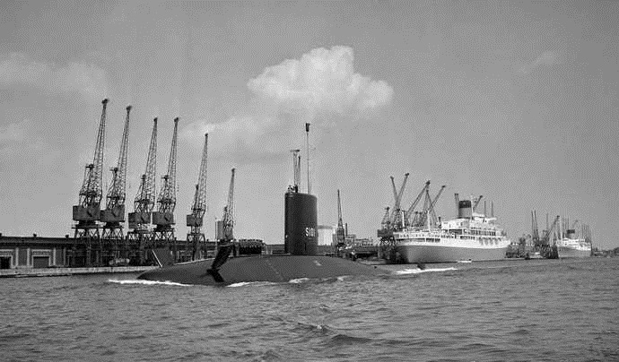  p>无畏号核潜艇(英文:hms dreadnought,舷号:s101),是 a target="