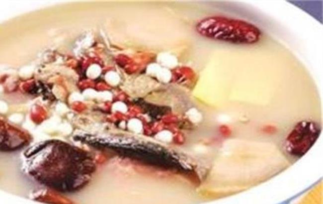 下火润燥粉葛眉豆煲生鱼