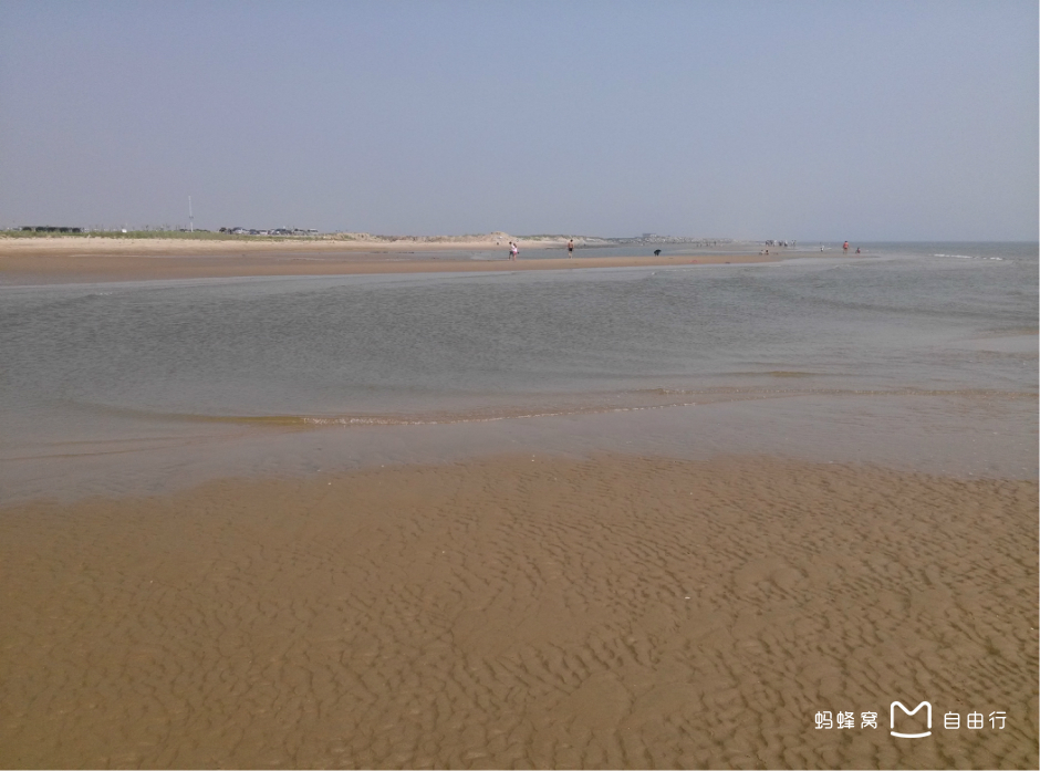  p data-id="gnx7651bs5">碧海浴场位于乐亭滨海旅游区东部,距县城25