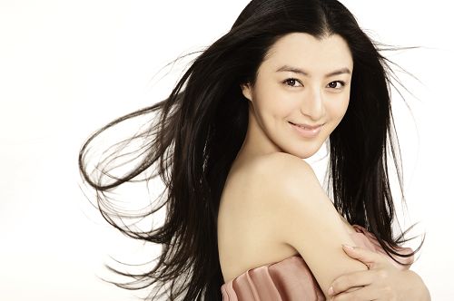  p data-id="gnsqxa7gn8">陈廷嘉 i>(原名陈丽丽) /i>,生于江苏省江阴