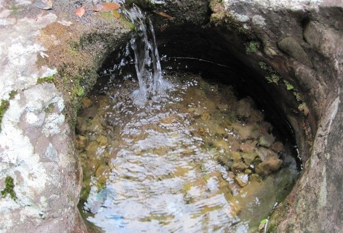  p>灵洞山,也称西山,位于 a target="_blank" href="/item/武平县">