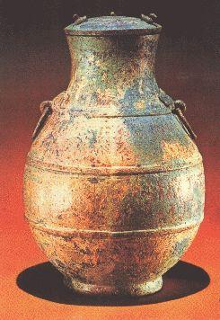 战国嵌错赏功宴乐铜壶,1965年四川成都百花潭出土.壶高40厘米,重4