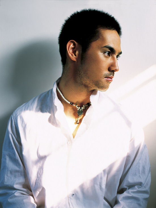  p>中孝介(あたり こうすけ),1980年7月13日出生于日本鹿儿岛县名濑市