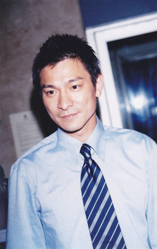  p>刘德华(andy lau),1961年9月27日出生于中国香港,籍贯广东新会