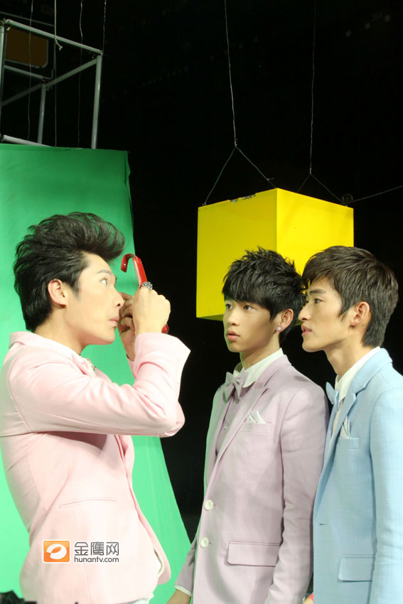 ">综艺节目 /a>,由 a target="_blank" href="/item/张翰/5353" data