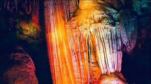  p data-id="gnzl82xe7b">九龙洞风景区是国家aaaa级风景区,位于福建