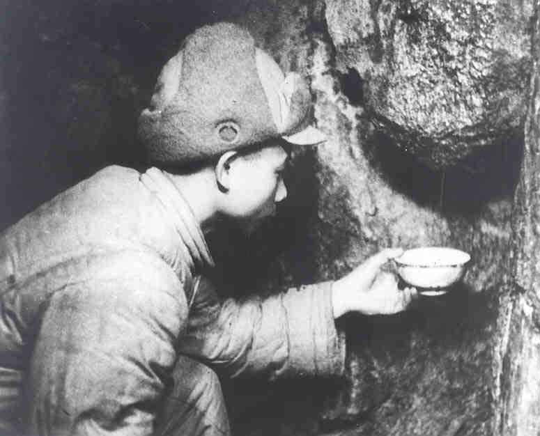  p>上甘岭战役,美方称为三角山战役(battle of triangle hill),是1952