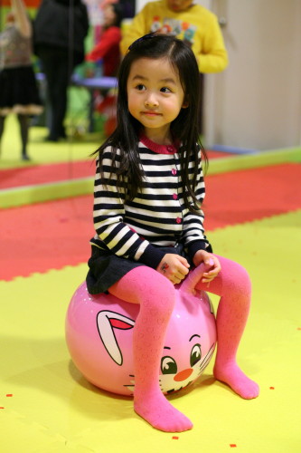  p>钟晴,2005年1月11日出生,中国香港女模特.