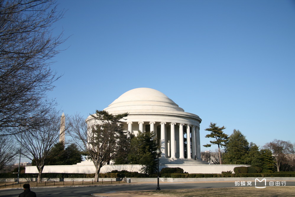  p>杰斐逊纪念堂(thomas jefferson memorial)坐落于美国华盛顿,是为