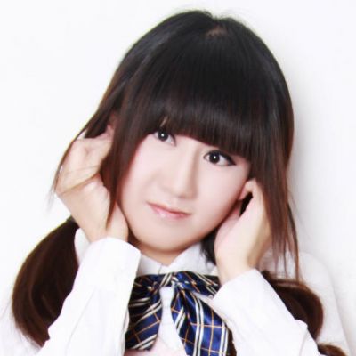 孙羽幽,yy人气歌手,因独特甜美的嗓音而受到关注. 