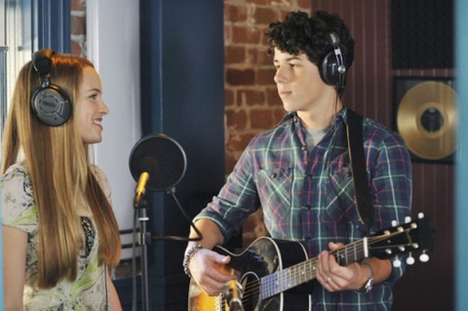  p>布丽奇·门德勒(bridgit mendler),1992年12月18日出生于华盛顿