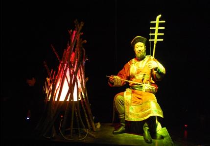  p data-id="gnb1wkhnhc">达斡尔族乌钦又作"乌春",意为"民间叙事诗"