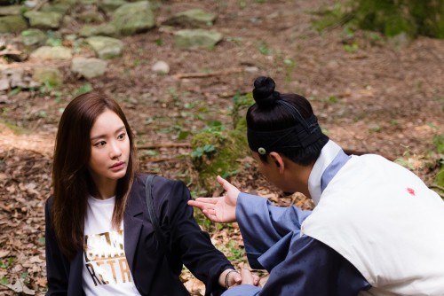  p>《名不虚传》是韩国tvn电视台于2017年8月12日起在周末档播出的