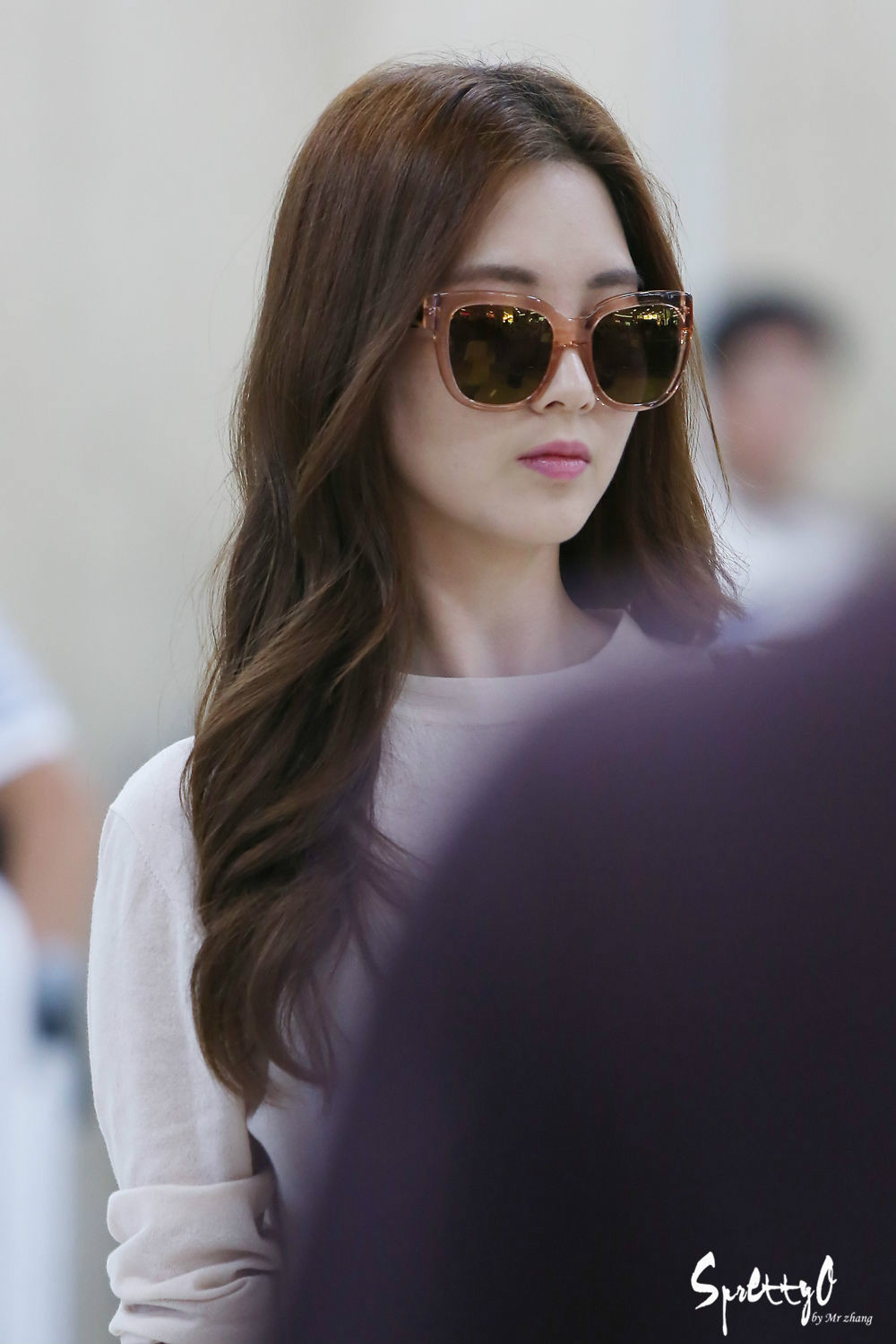 seo hyun),1991年6月28日出生于韩国首尔,韩国女歌手,演员,主持