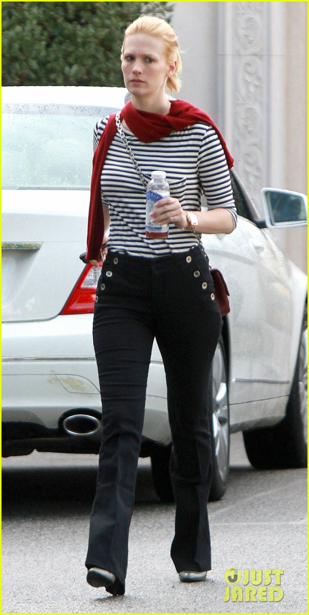  p>詹纽瑞·琼斯(january jones),1978年1月5日出生于 a target="