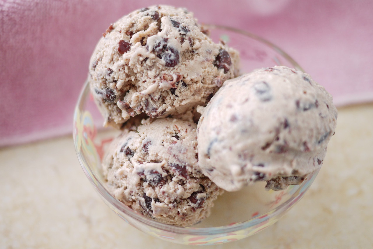 红豆牛奶冰淇淋