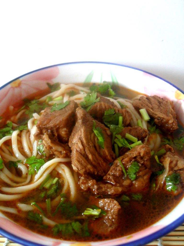 香辣牛肉手擀面