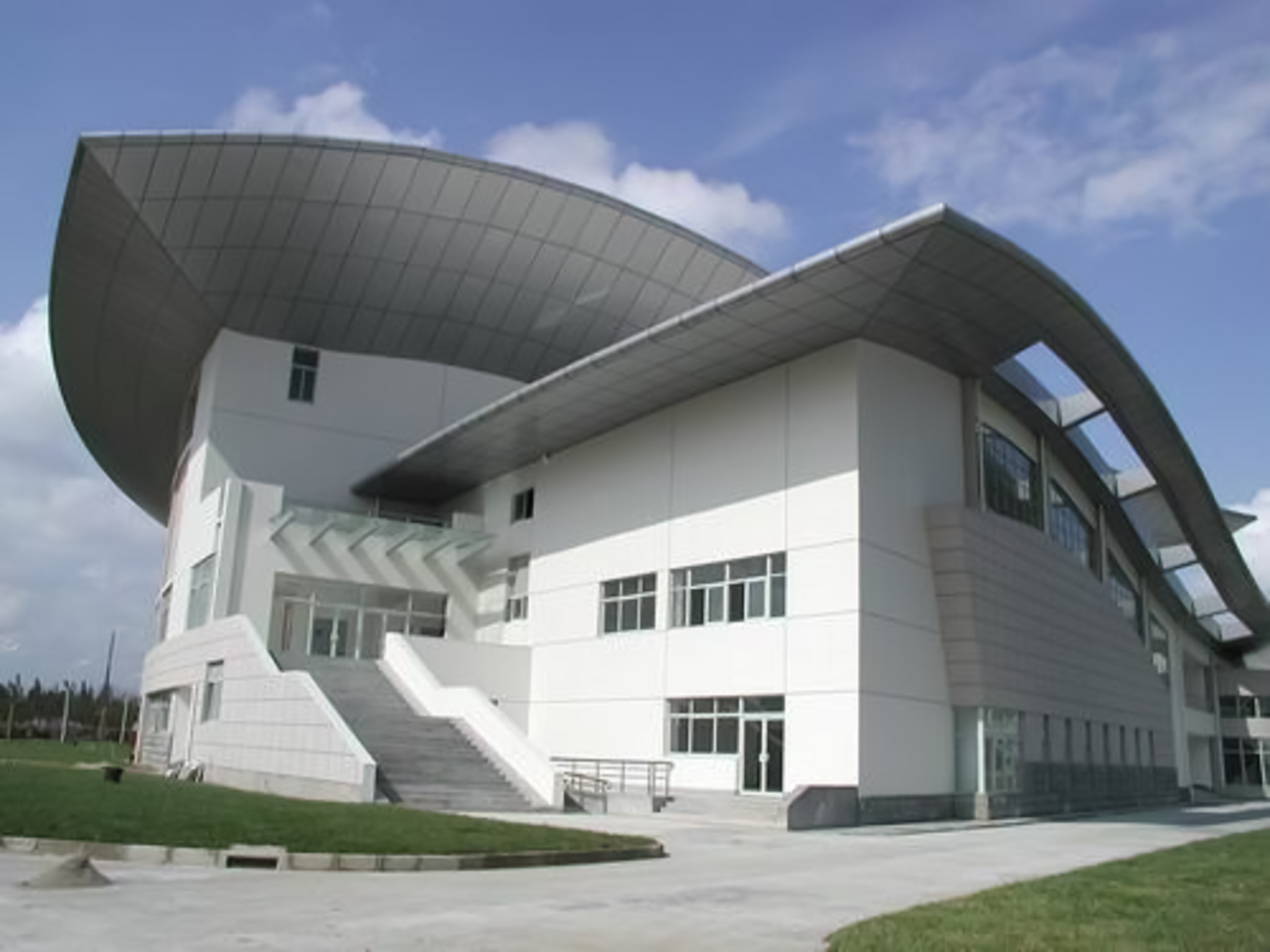  p>上海第二工业大学(shanghai polytechnic university),简称"二工大