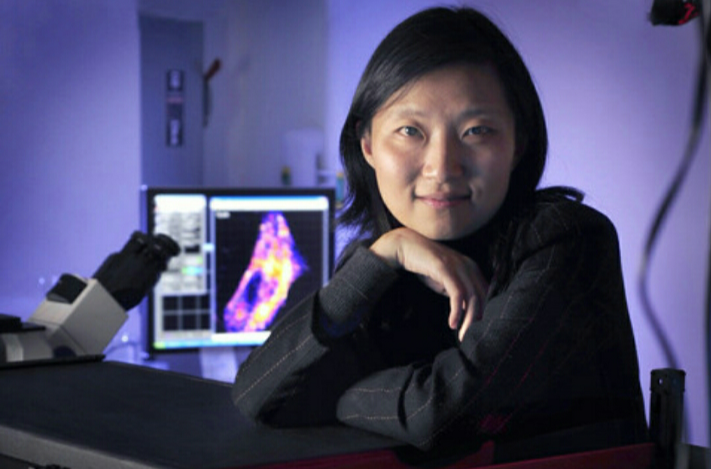  p>庄小威,1972年1月出生于中国 a target="_blank" href="/item/江苏