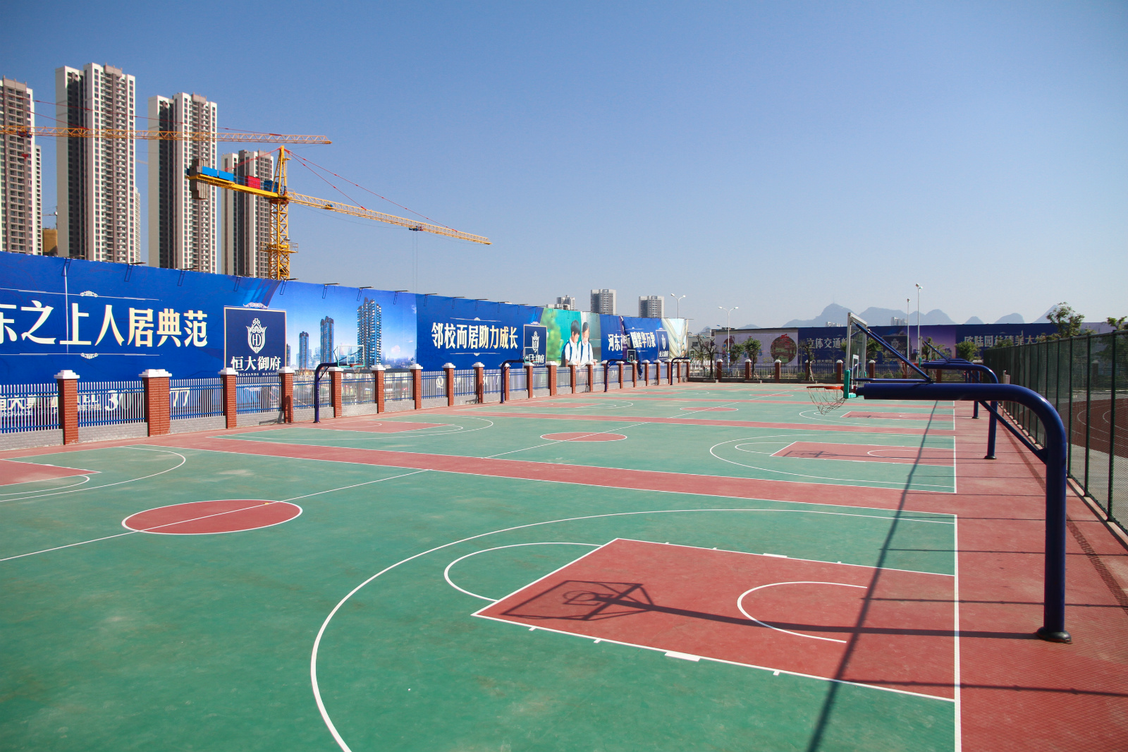 柳州市德润中学